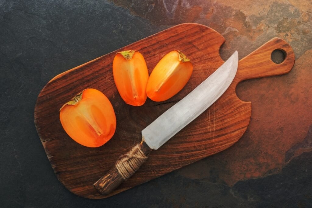 how to cut open a persimmon seed