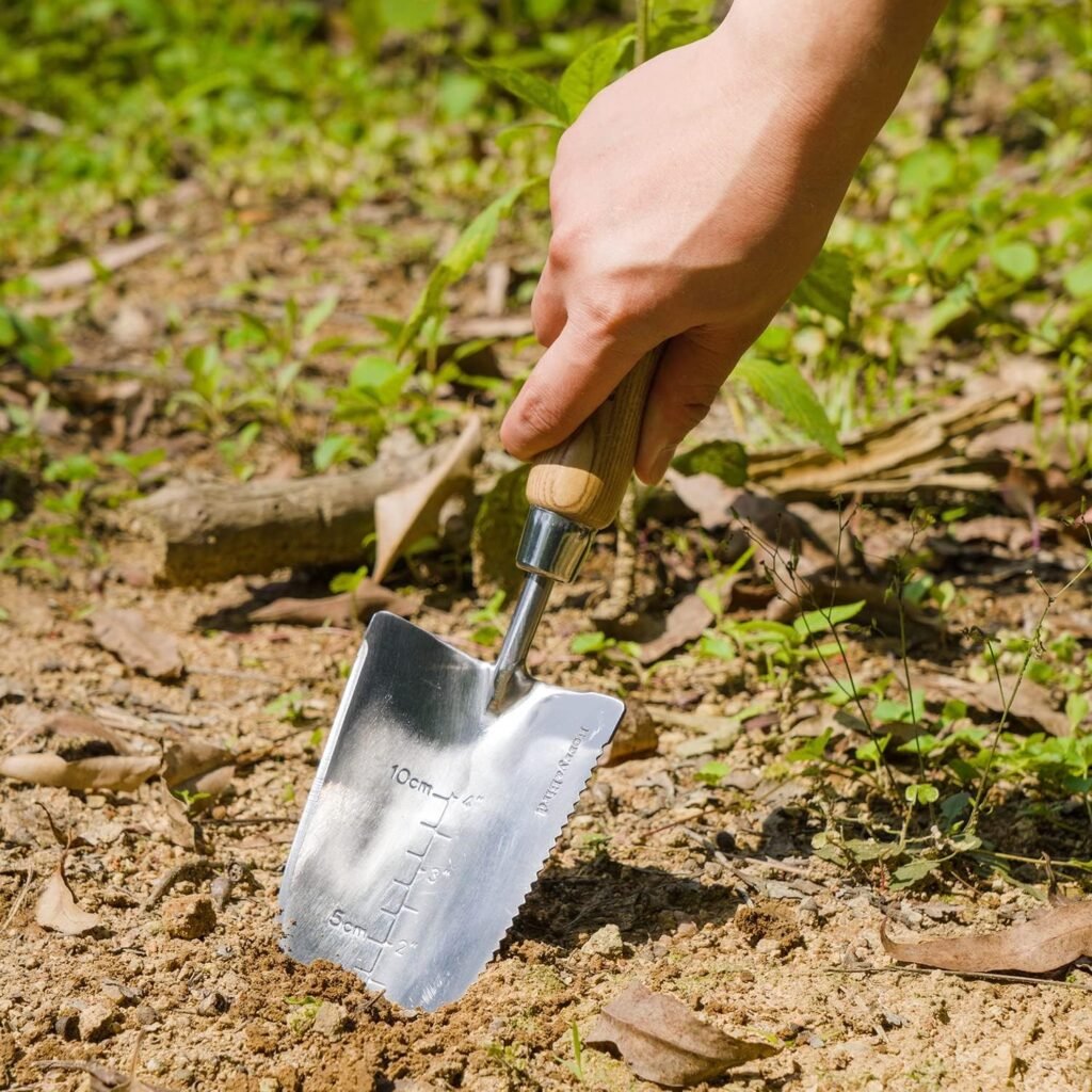 Garden Serrated Planting Trowel