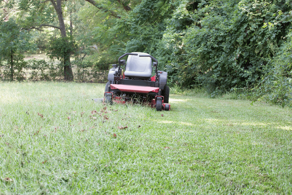 Hill Mowing Techniques 